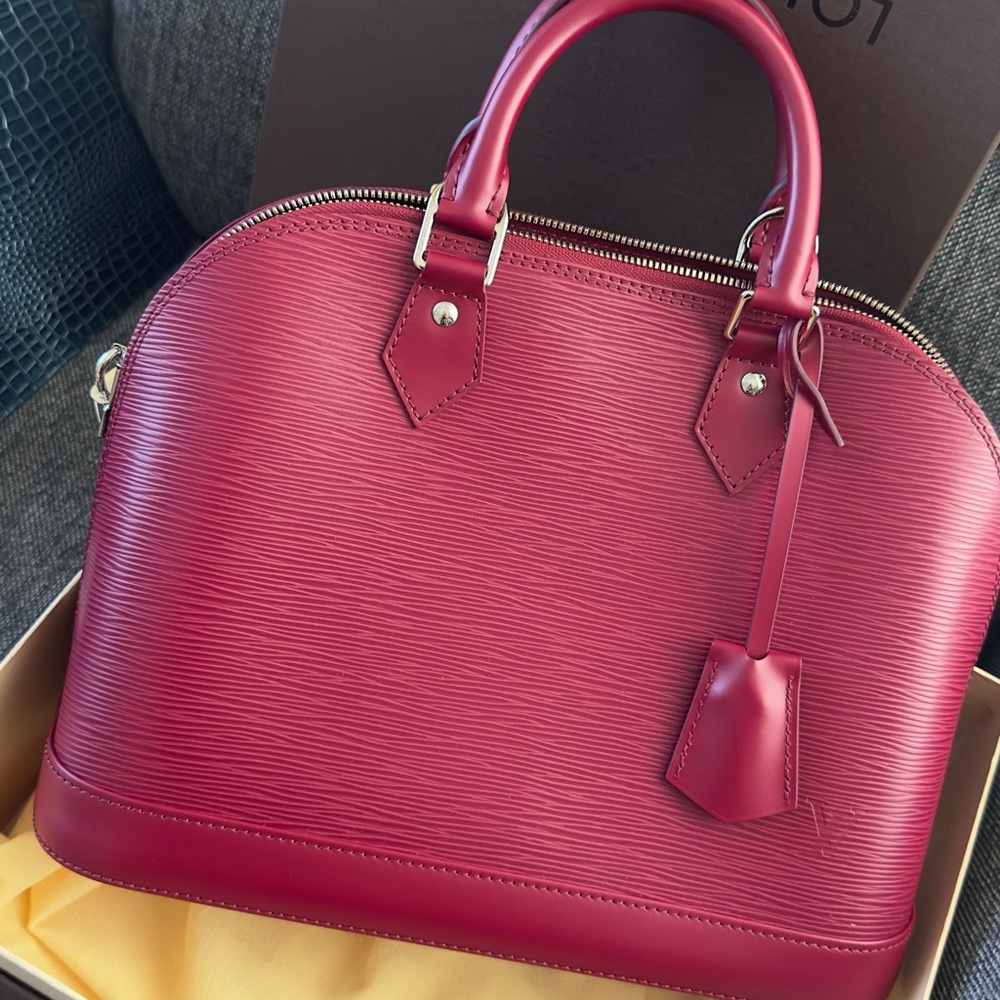 Louis Vuitton Alma PM